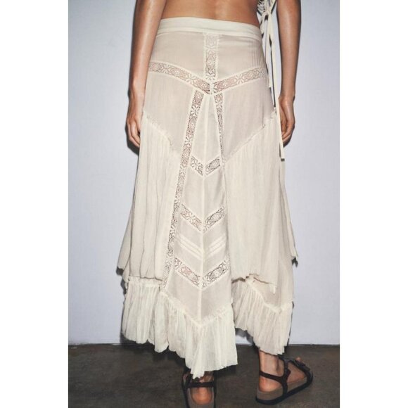 ZARA LIMITED EDITION EMBROIDERED LACE COMBINED SKIRT - Picture 3 of 8